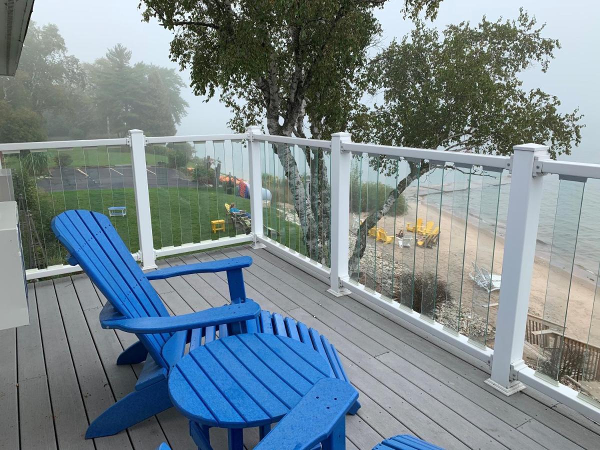 Beachfront Inn Baileys Harbor Exterior foto